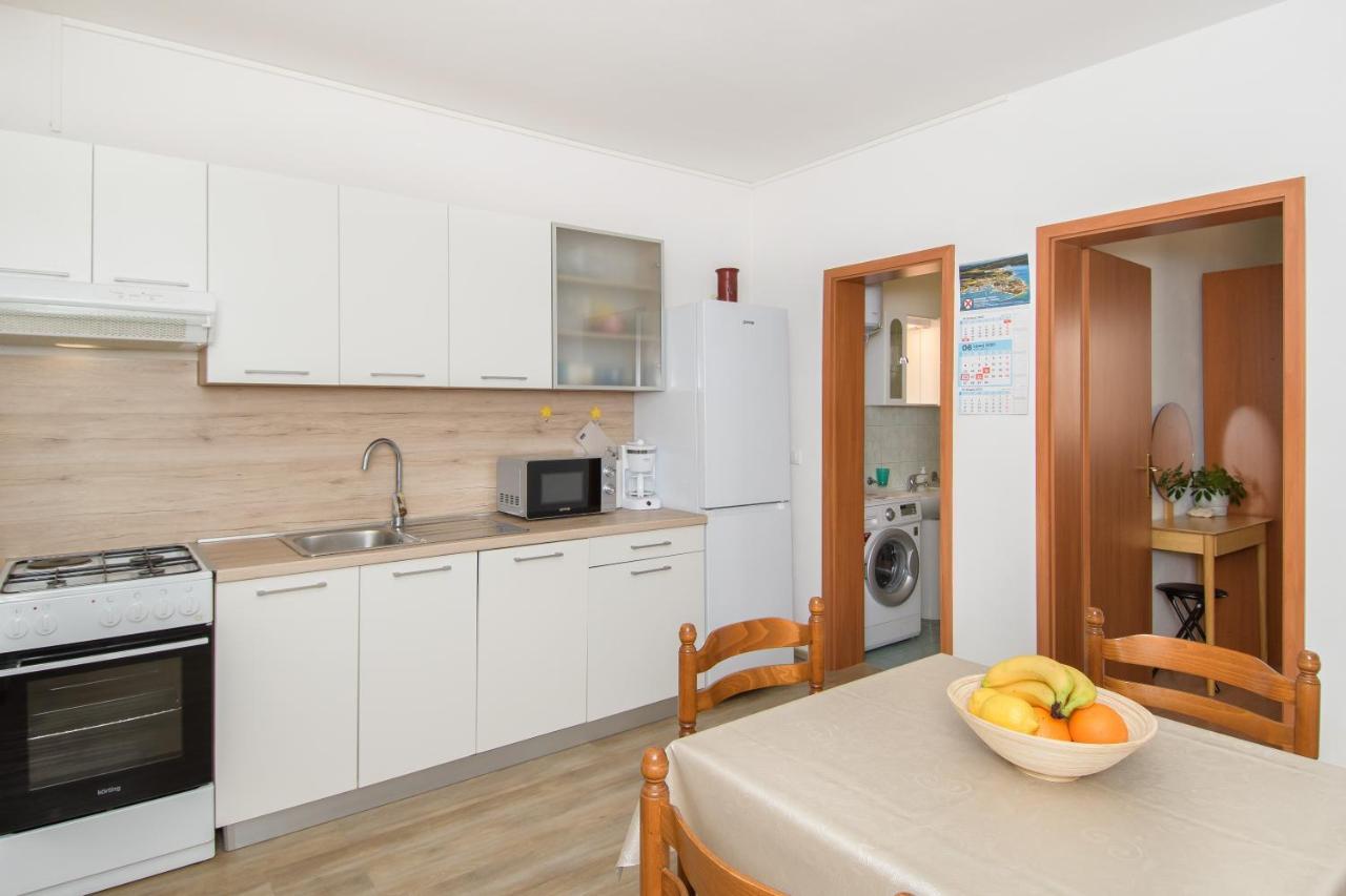 Apartman Alba Karigador Exterior foto